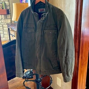 Levi’s Men’s Canvas Quilted Inside Green Coat